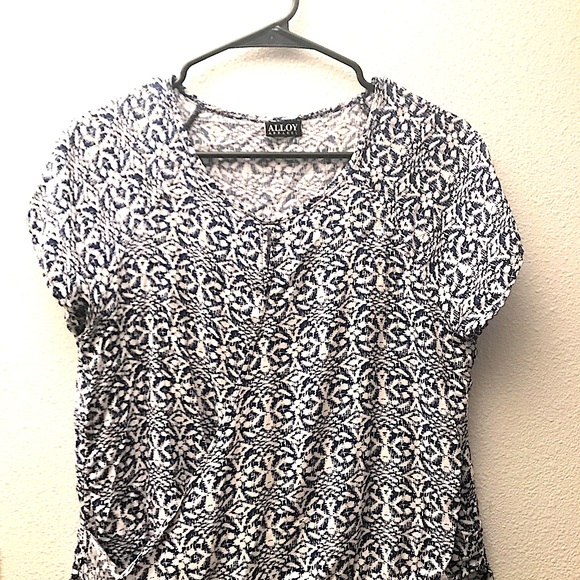 Wrap top - Picture 1 of 5